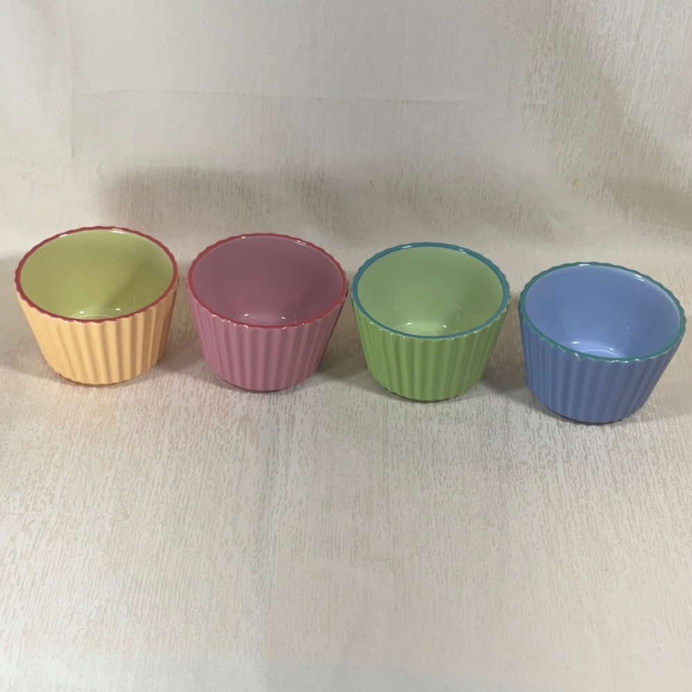 Colorful Ceramic Ramekin Set Ribbed Cupcake Set of 4